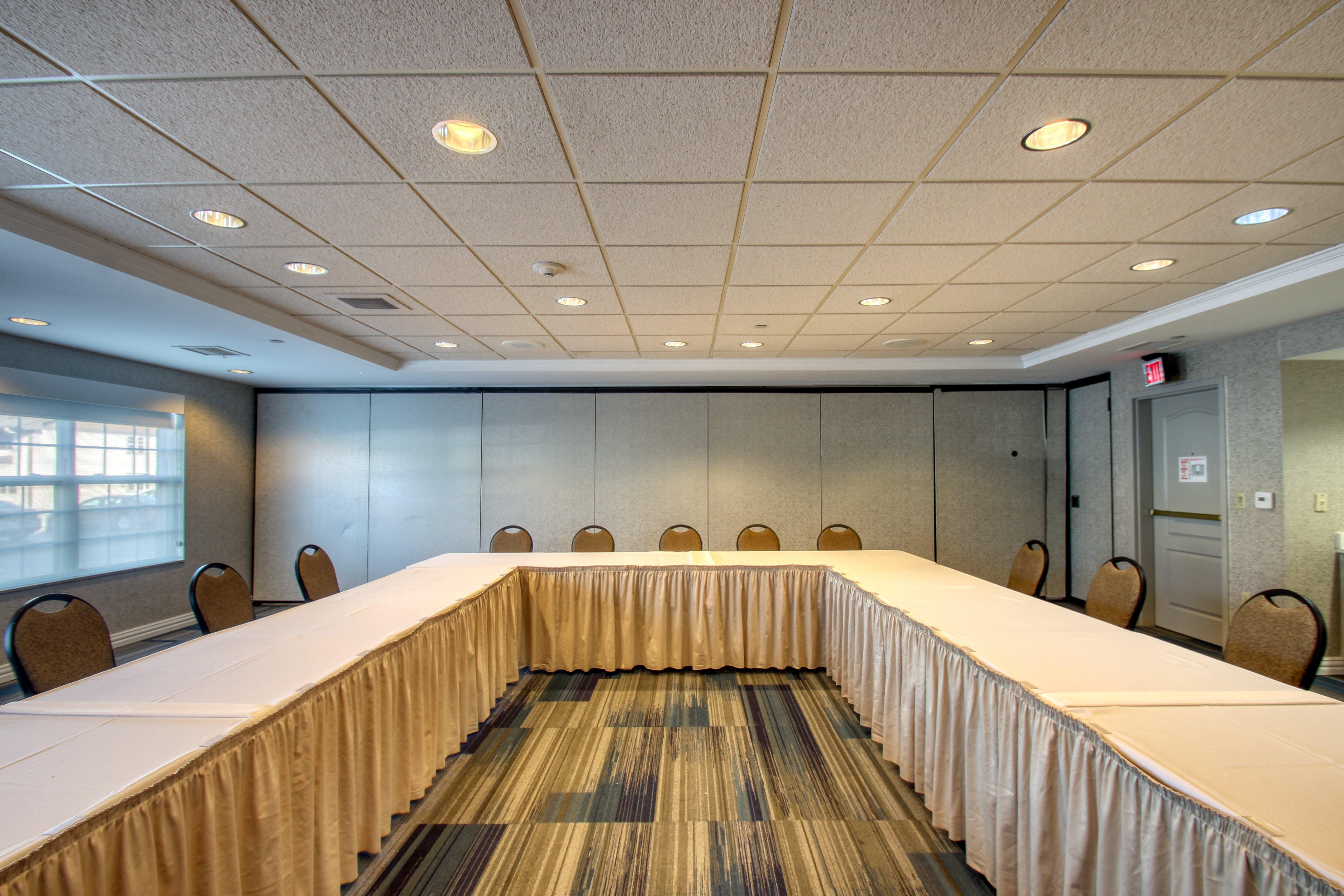 Holiday Inn Express Hotel & Suites Milwaukee Airport By Ihg Exterior foto