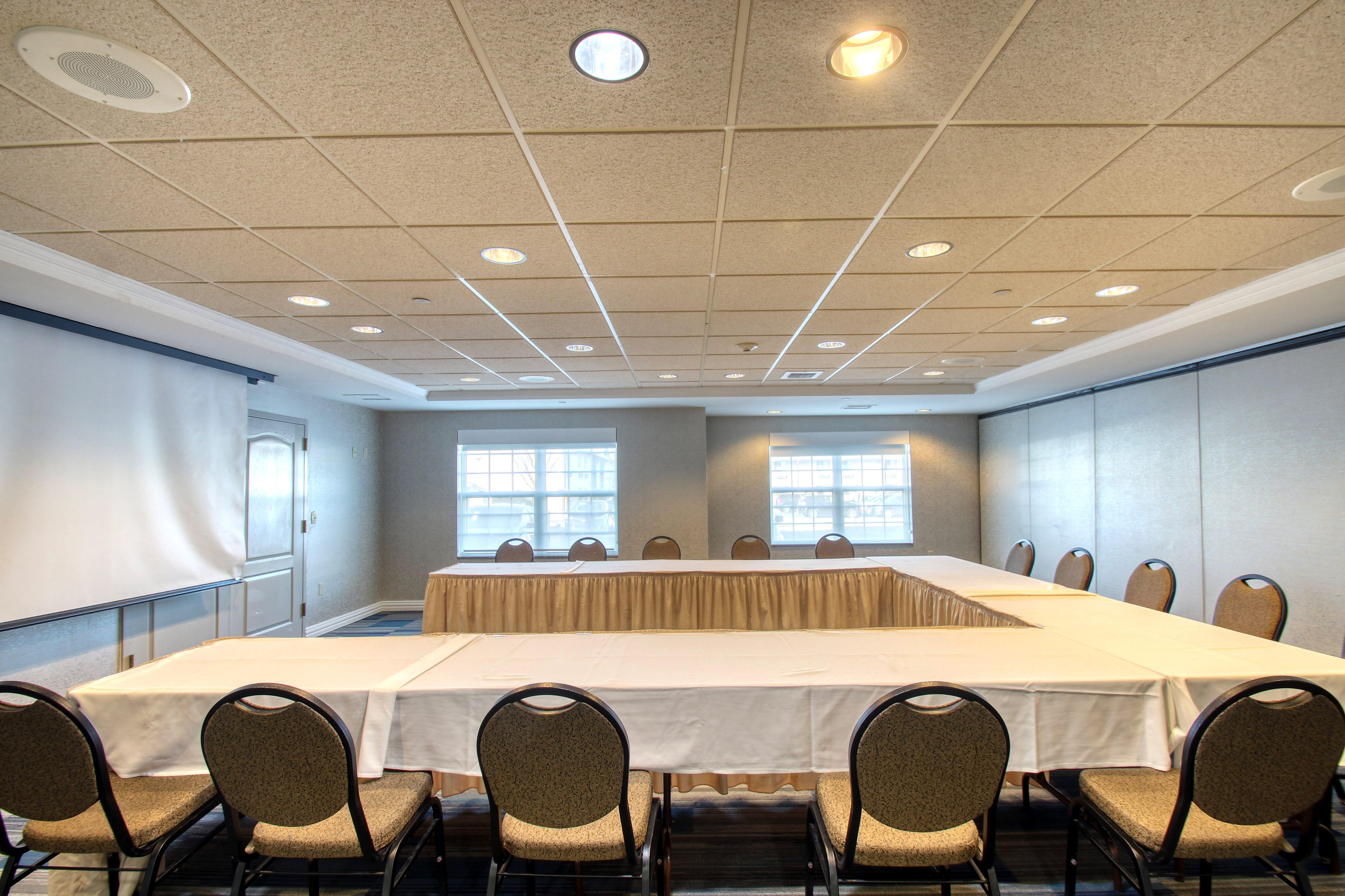 Holiday Inn Express Hotel & Suites Milwaukee Airport By Ihg Exterior foto